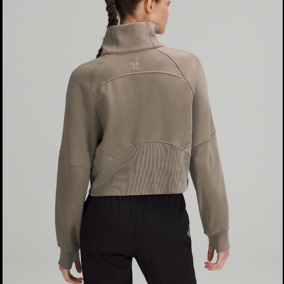 SOLD NWOT lululemon scuba oversized funnel half zip - Picture 3 of 9